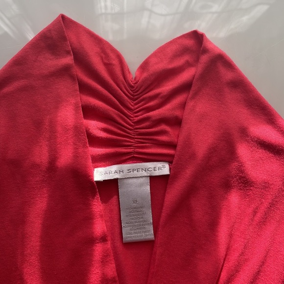 Pretty top for tall lady. - Picture 3 of 3